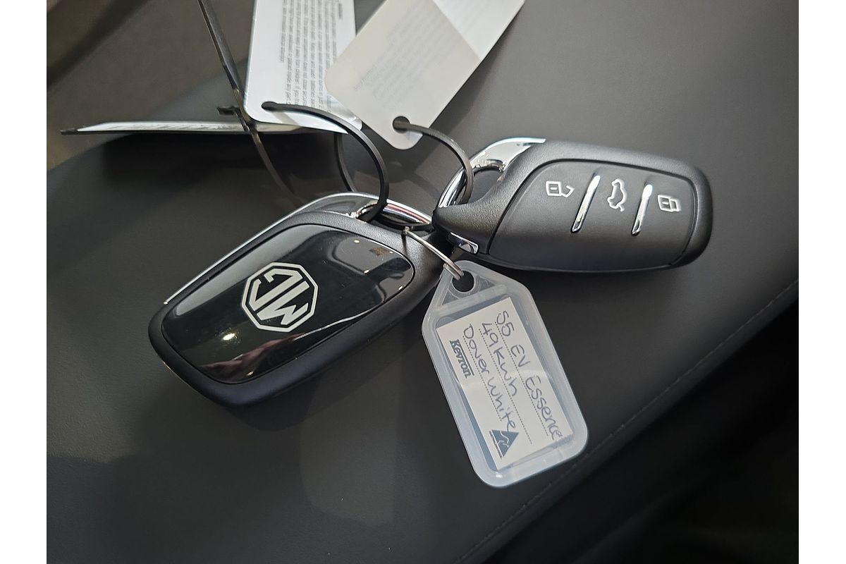2025 MG MGS5 EV Essence 49 ZS3EM