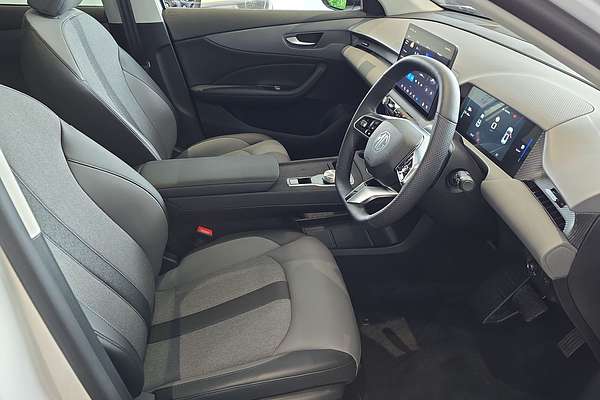 2025 MG MGS5 EV Essence 49 ZS3EM