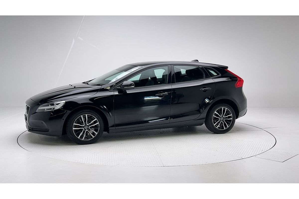 2017 Volvo V40 D2 Momentum