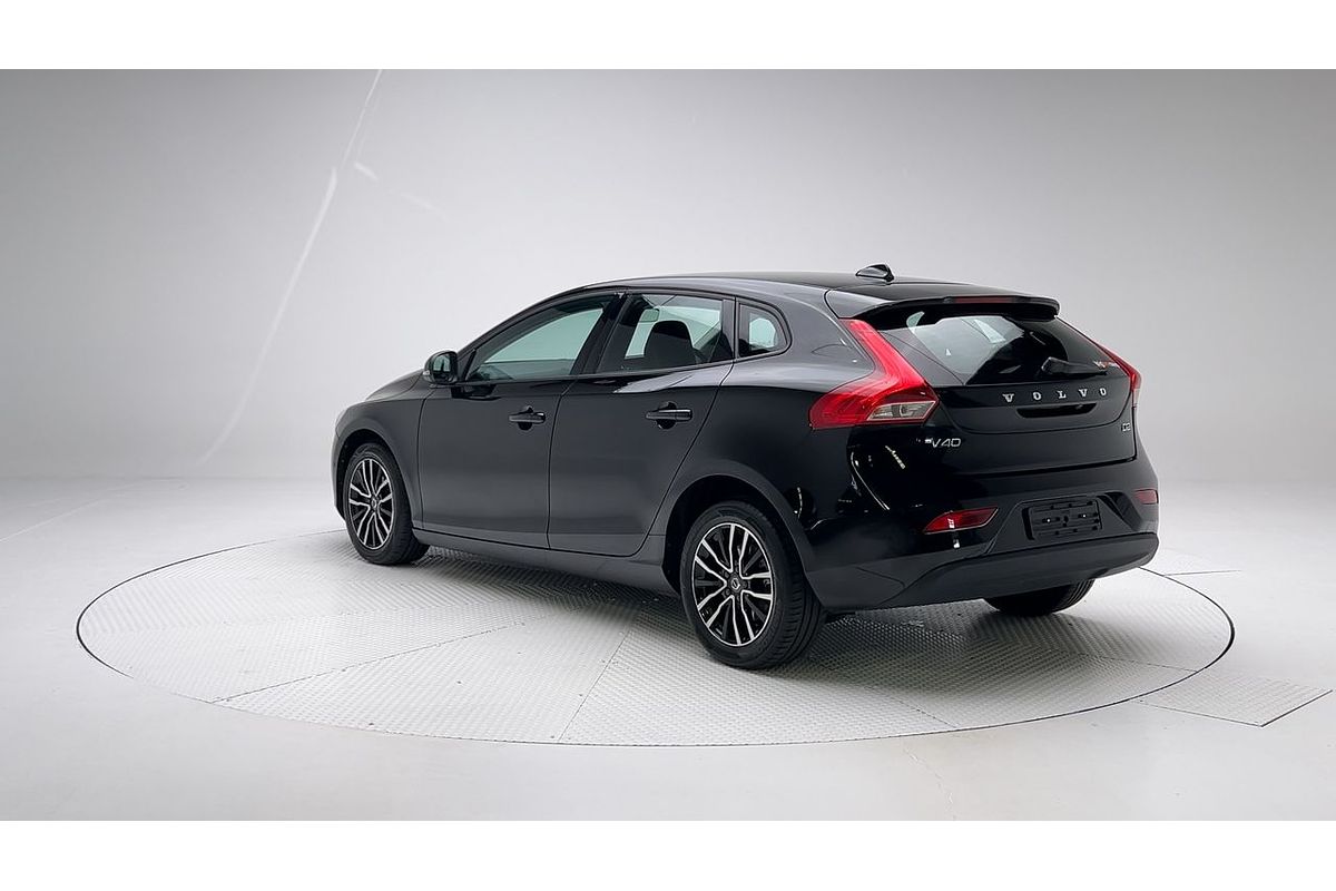 2017 Volvo V40 D2 Momentum