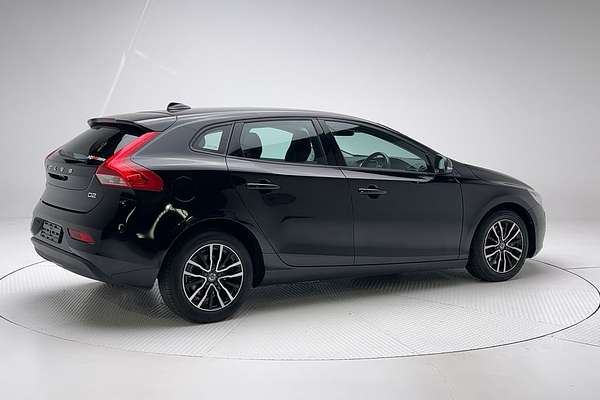 2017 Volvo V40 D2 Momentum