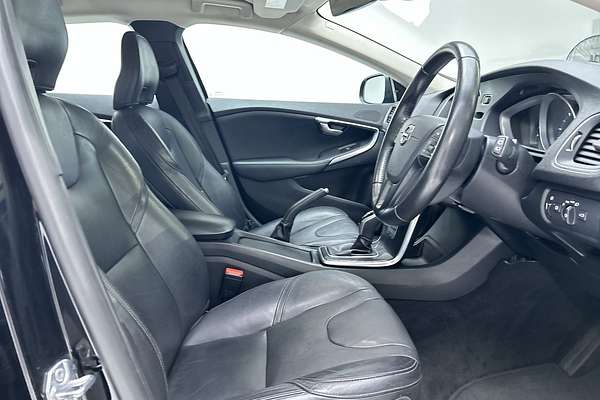2017 Volvo V40 D2 Momentum