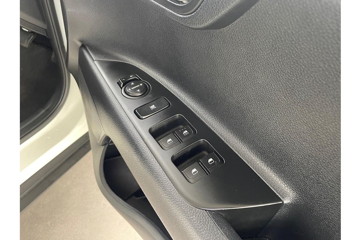2023 Kia Stonic S YB