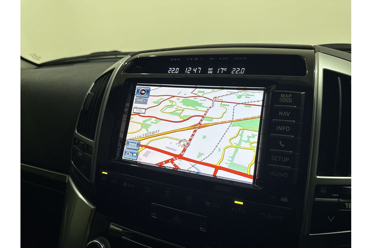2013 Toyota Landcruiser Sahara VDJ200R