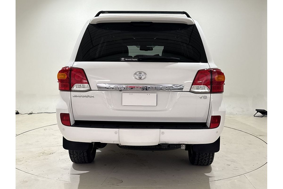 2013 Toyota Landcruiser Sahara VDJ200R