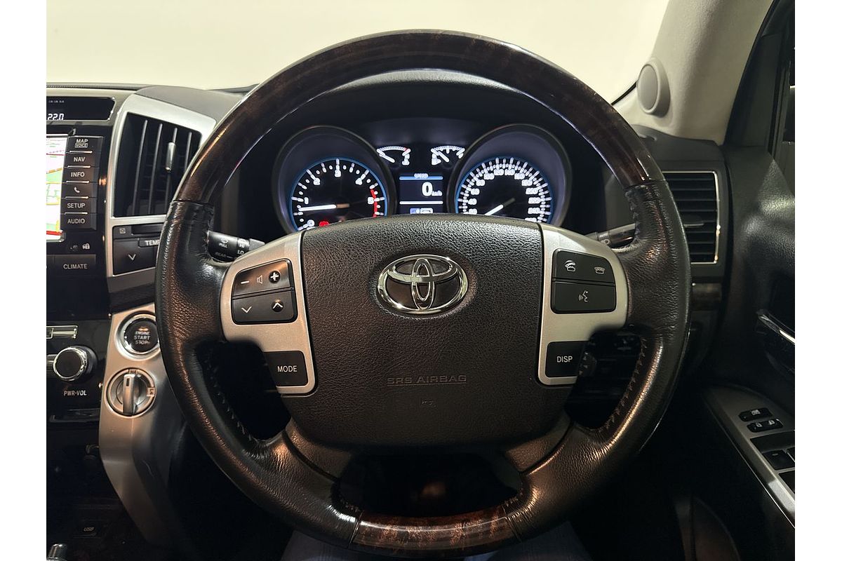 2013 Toyota Landcruiser Sahara VDJ200R