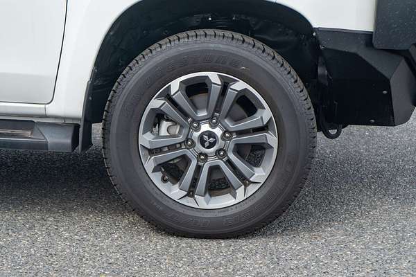 2023 Mitsubishi Triton GLS MR 4X4