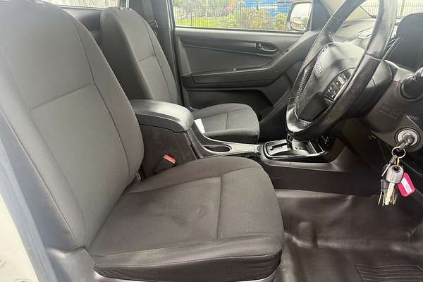 2016 Isuzu D-MAX SX High Ride Rear Wheel Drive