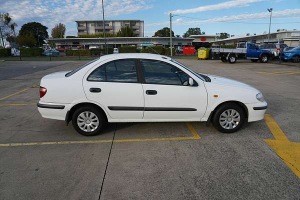 2000 Nissan Pulsar ST N16