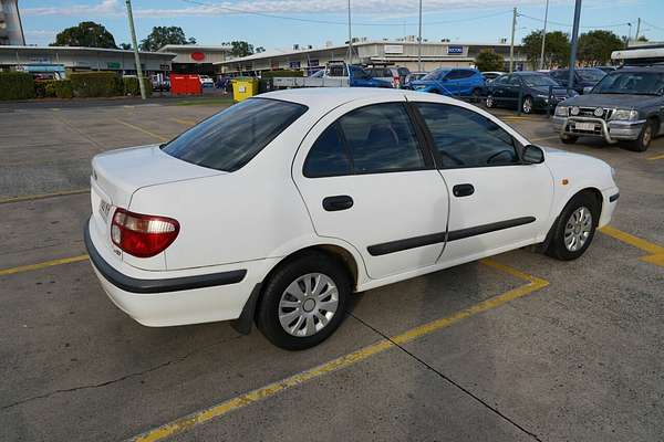 2000 Nissan Pulsar ST N16