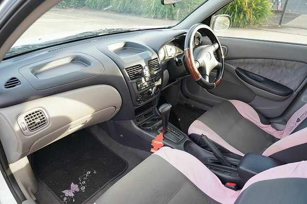 2000 Nissan Pulsar ST N16