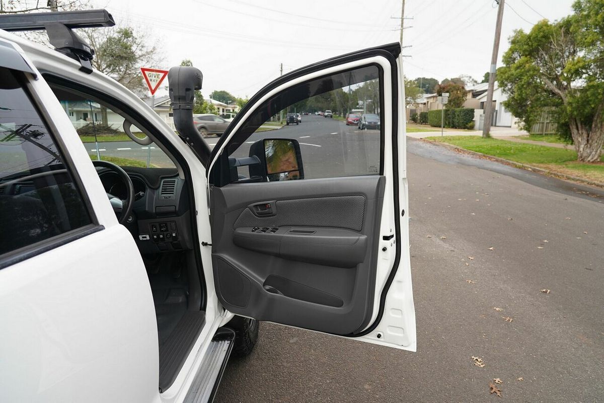 2011 Toyota Hilux SR (4x4) KUN26R MY12 4X4