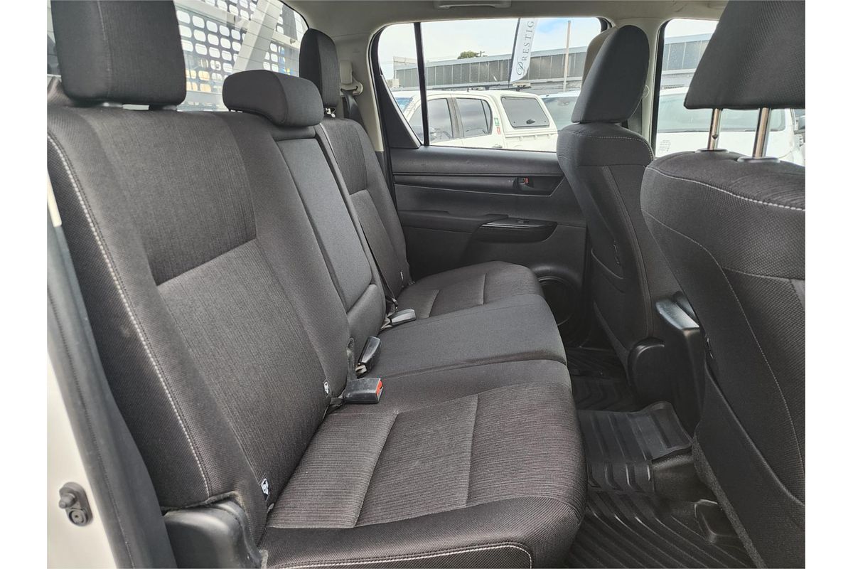 2020 Toyota Hilux SR GUN126R 4X4