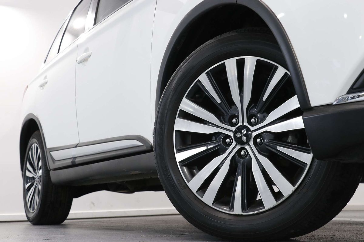 2020 Mitsubishi Outlander LS ZL