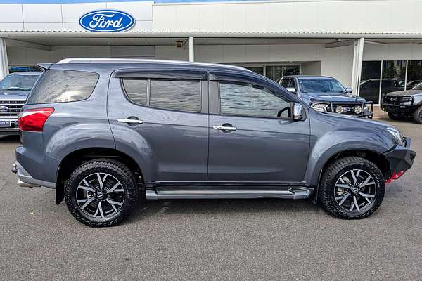 2021 Isuzu MU-X LS-U