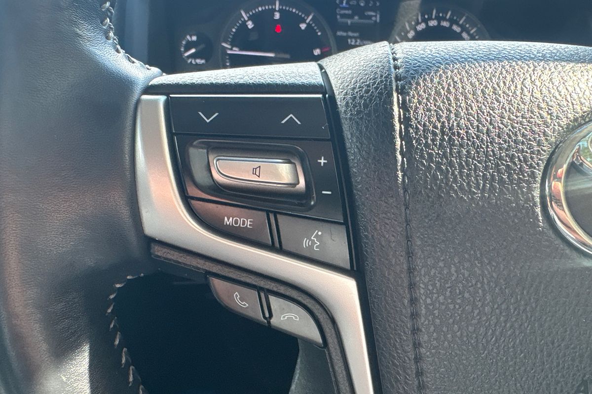 2017 Toyota Landcruiser VX VDJ200R