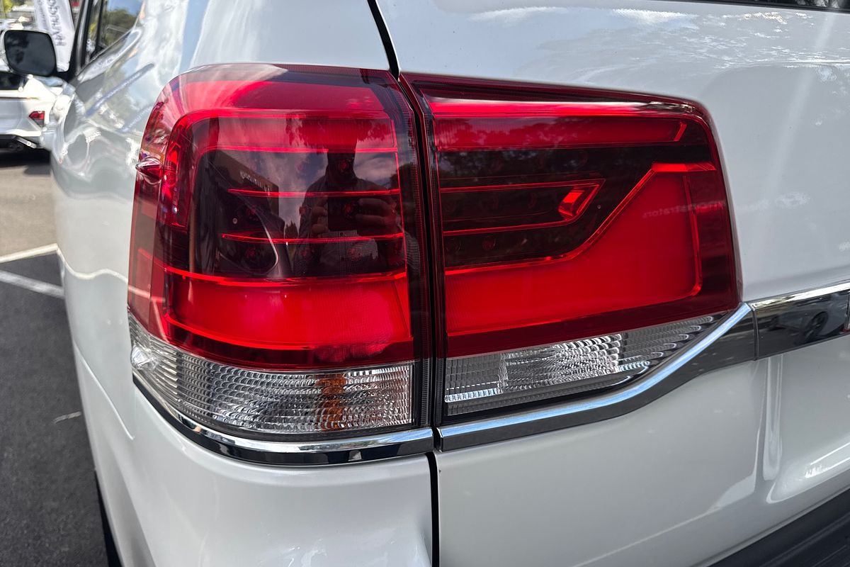 2017 Toyota Landcruiser VX VDJ200R
