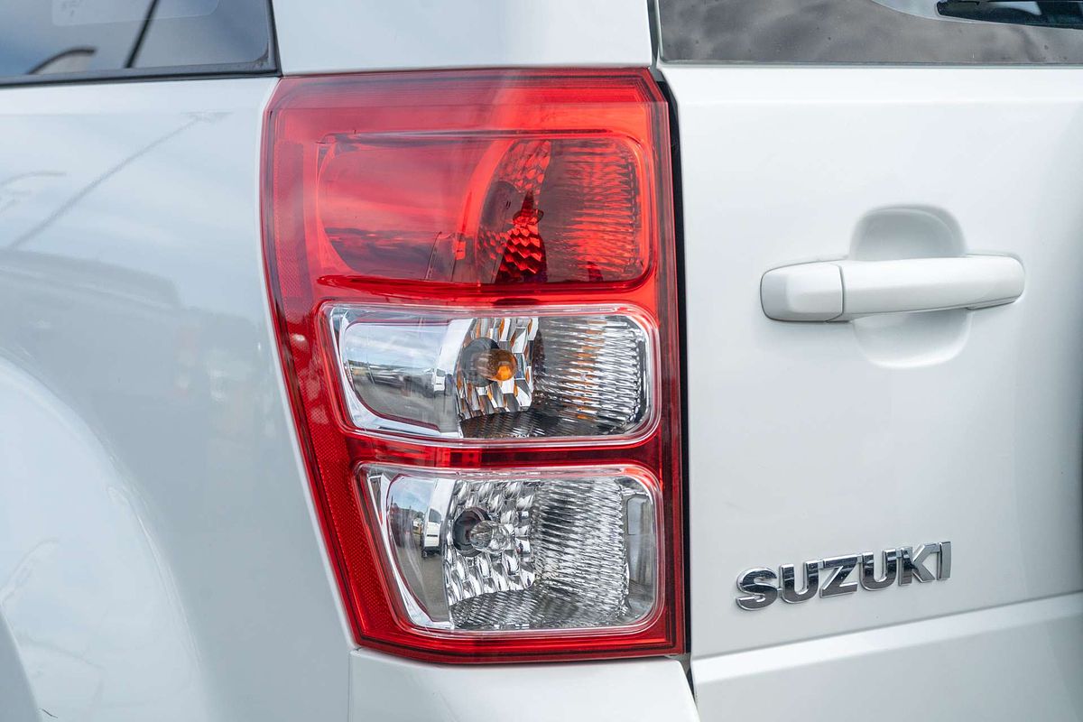 2014 Suzuki Grand Vitara Sport JB