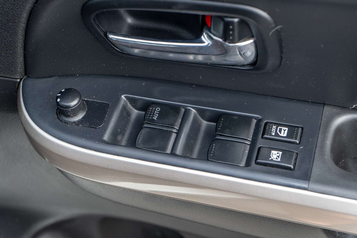 2014 Suzuki Grand Vitara Sport JB