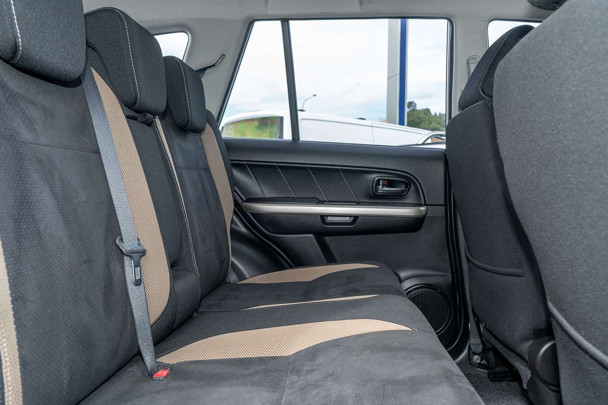 2014 Suzuki Grand Vitara Sport JB