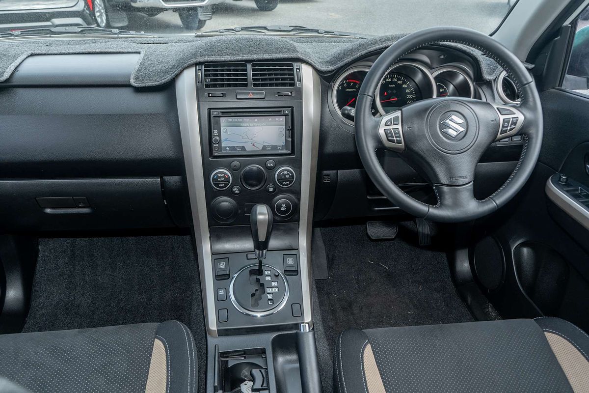 2014 Suzuki Grand Vitara Sport JB