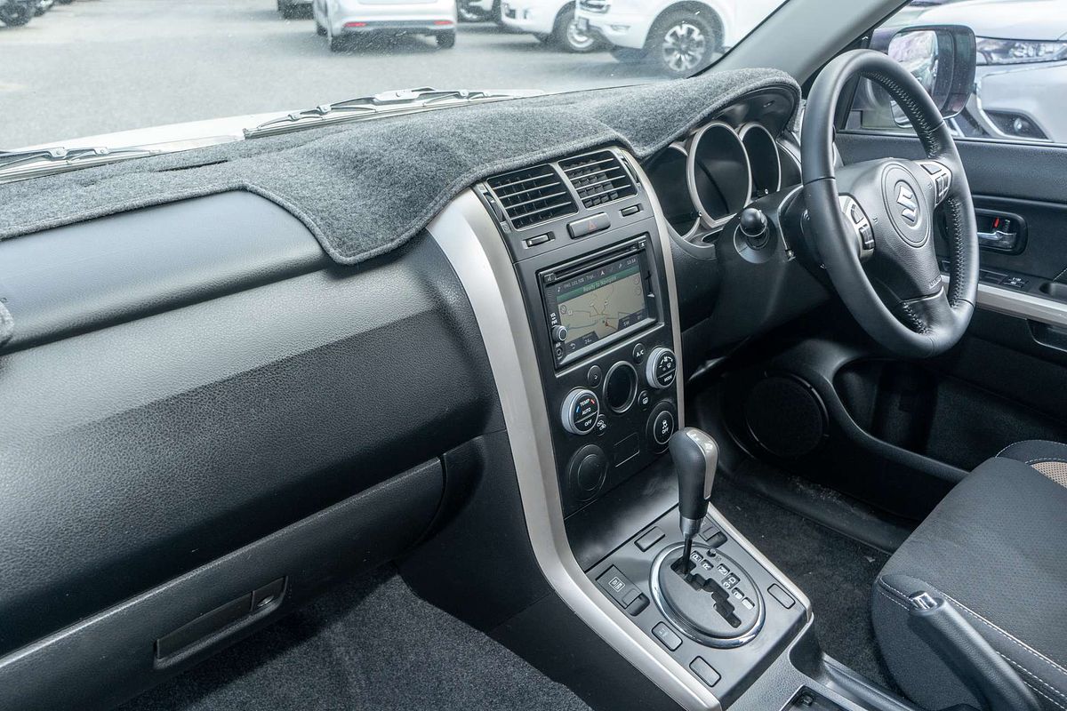 2014 Suzuki Grand Vitara Sport JB