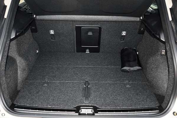 2024 Volvo XC40 Ultra B4 Bright