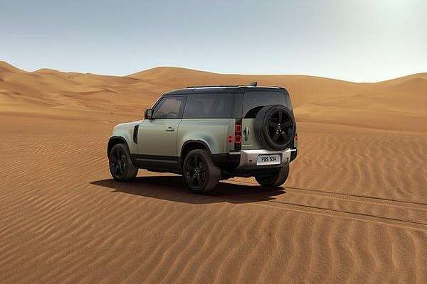 2024 Land Rover Defender 90 D250 S L663