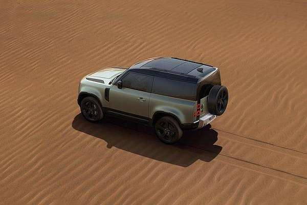2024 Land Rover Defender 90 D250 S L663
