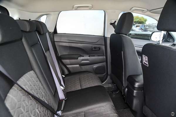 2024 Mitsubishi ASX ES XD