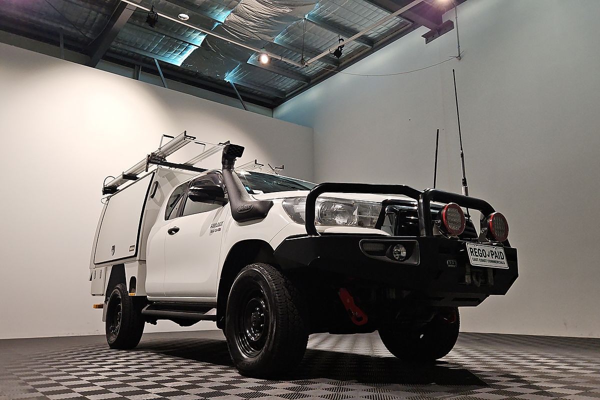 2020 Toyota Hilux SR GUN126R 4X4
