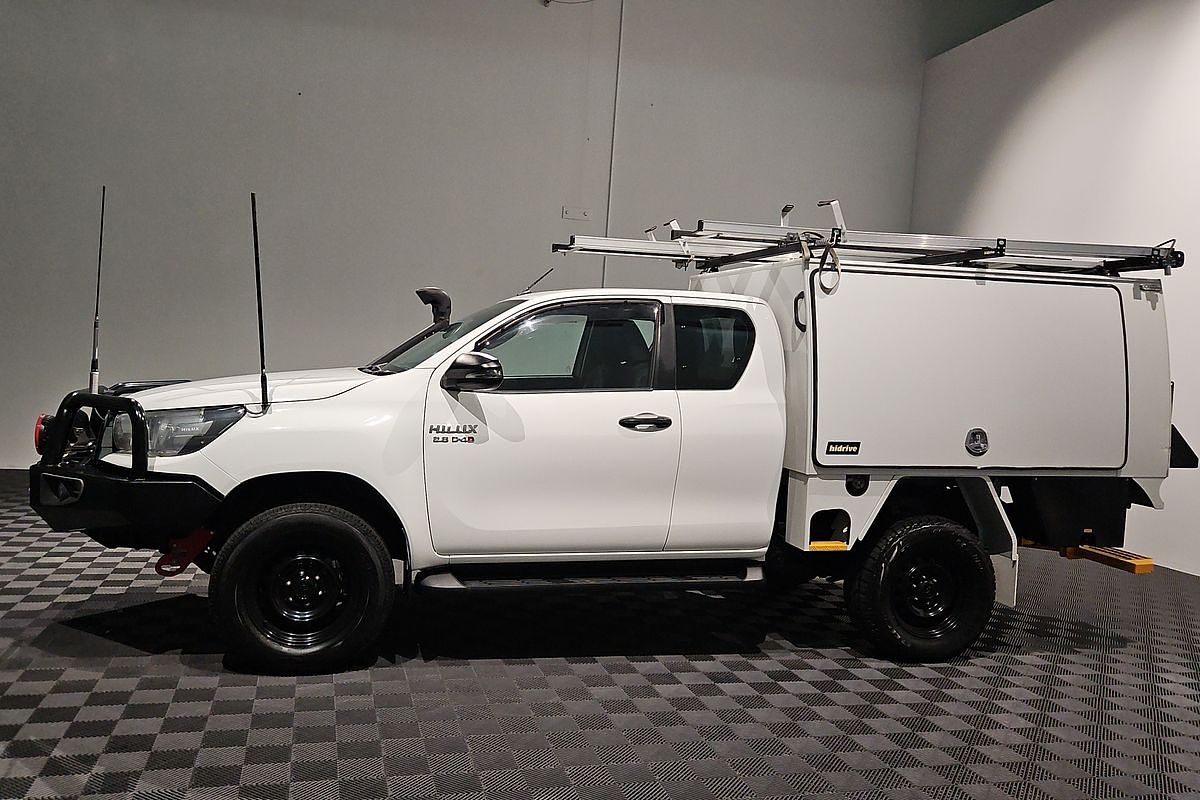2020 Toyota Hilux SR GUN126R 4X4
