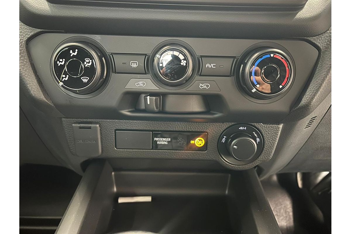 2025 Isuzu D-MAX SX 4X4