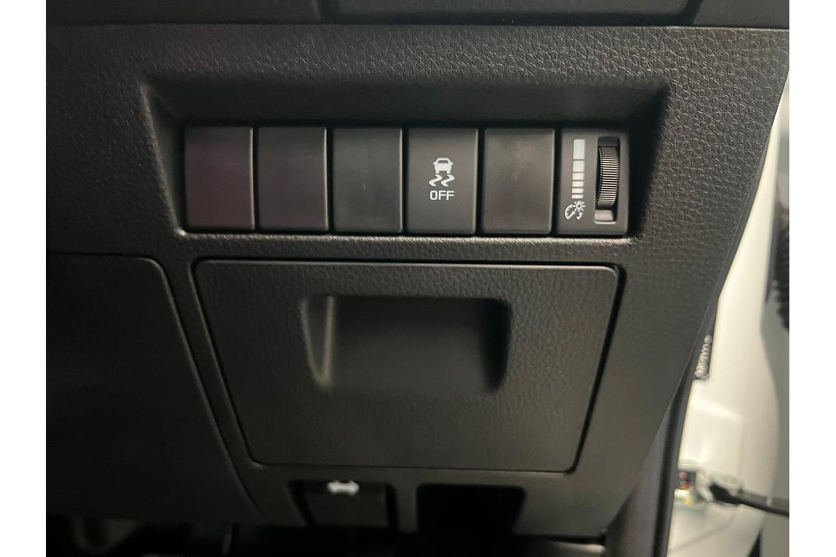 2025 Isuzu D-MAX SX 4X4