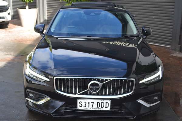 2022 Volvo S60 B5 Inscription