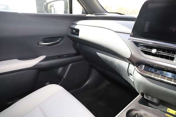 2024 Lexus UX UX250h Luxury MZAH10R