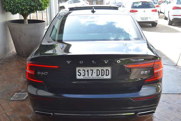 2022 Volvo S60 B5 Inscription