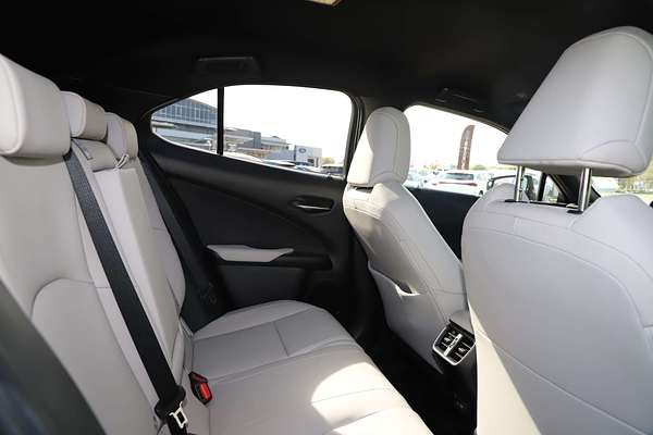 2024 Lexus UX UX250h Luxury MZAH10R