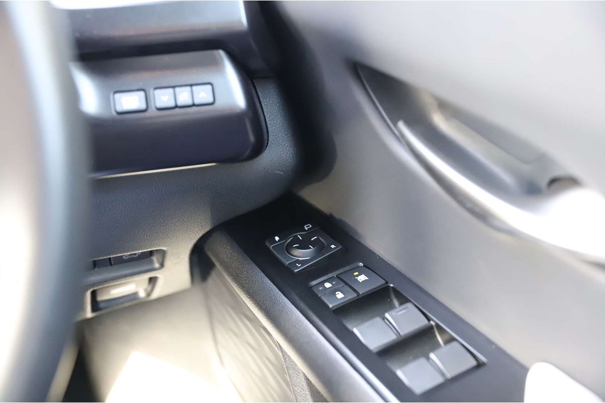 2024 Lexus UX UX250h Luxury MZAH10R