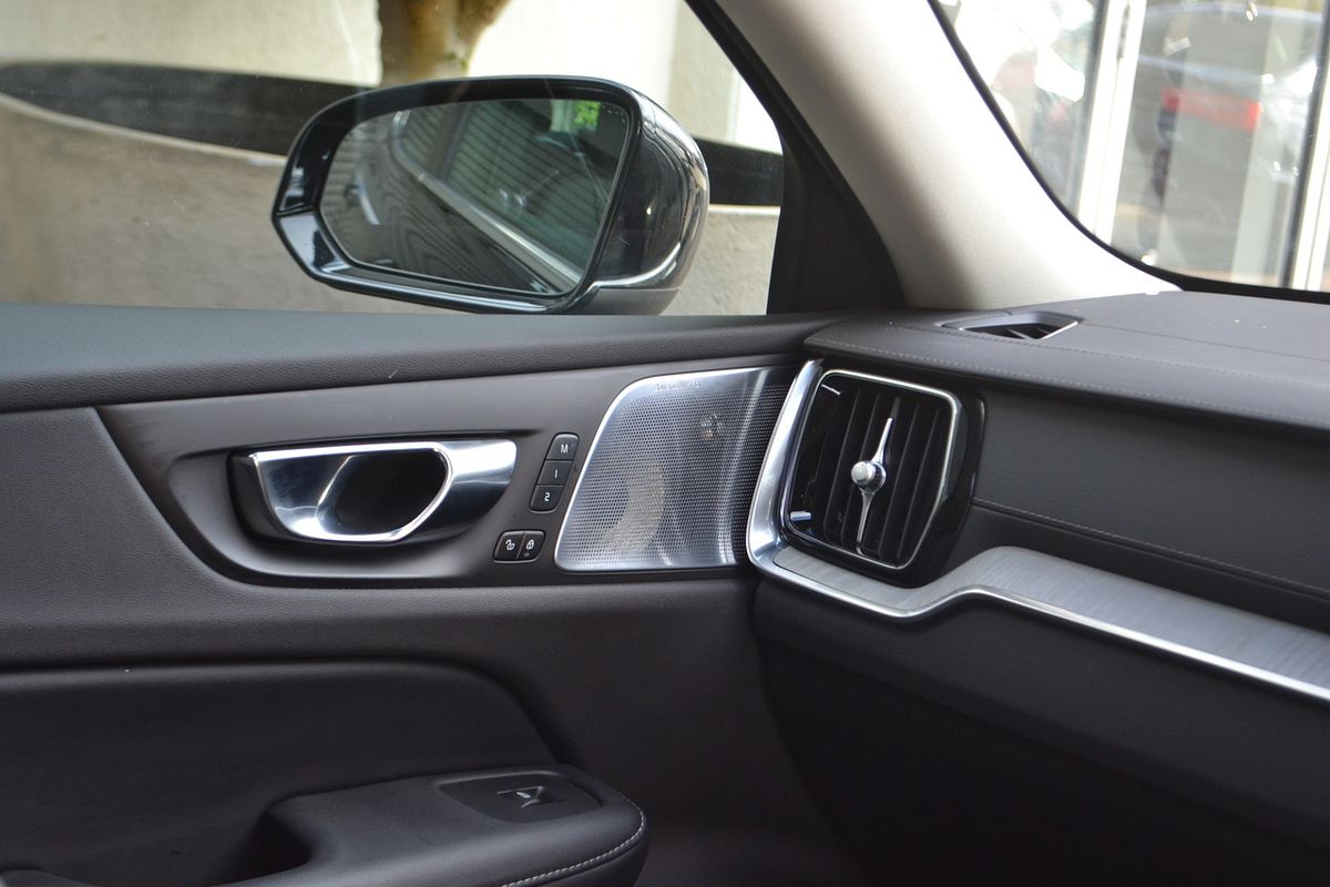 2022 Volvo S60 B5 Inscription