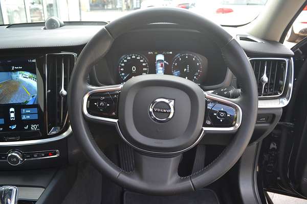 2022 Volvo S60 B5 Inscription