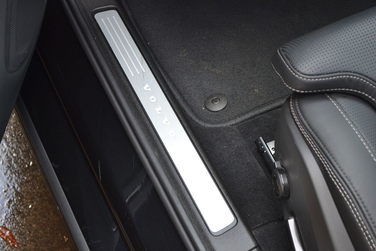 2022 Volvo S60 B5 Inscription