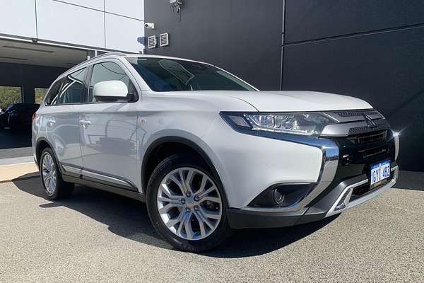 2020 Mitsubishi Outlander ES ZL
