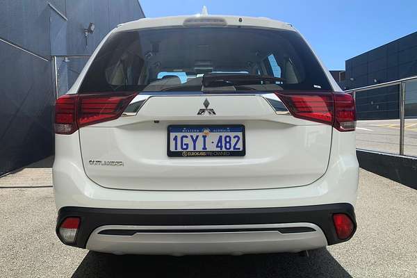 2020 Mitsubishi Outlander ES ZL