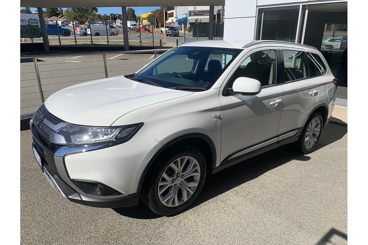 2020 Mitsubishi Outlander ES ZL