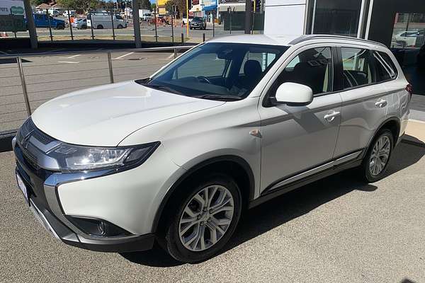 2020 Mitsubishi Outlander ES ZL