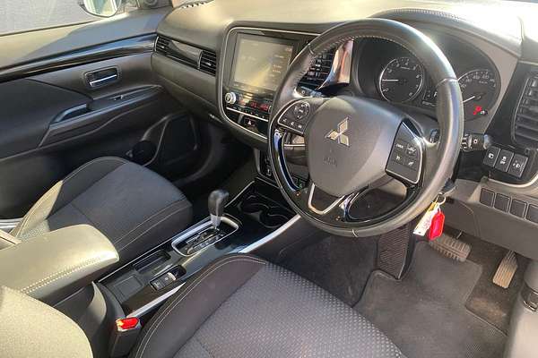 2020 Mitsubishi Outlander ES ZL