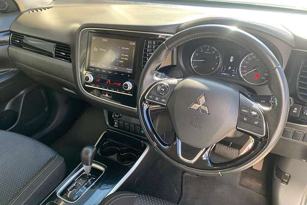 2020 Mitsubishi Outlander ES ZL
