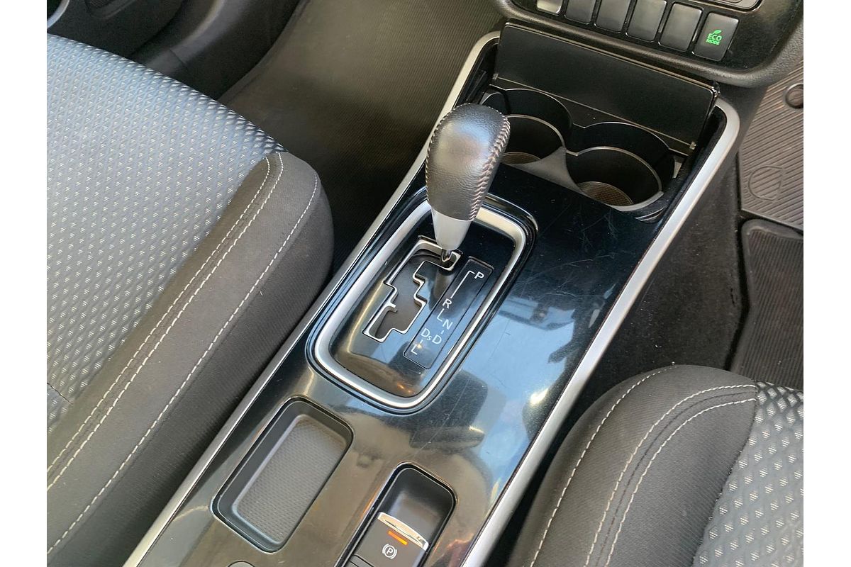 2020 Mitsubishi Outlander ES ZL