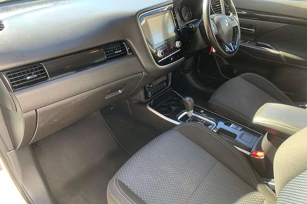 2020 Mitsubishi Outlander ES ZL